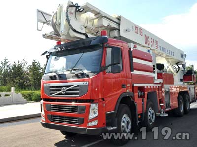 身價(jià)530萬(wàn)元的51米舉高平臺(tái)消防車