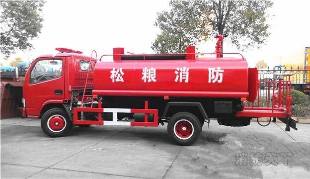 消防車，鄉(xiāng)鎮(zhèn)消防車 消防灑水車 灑水消防車