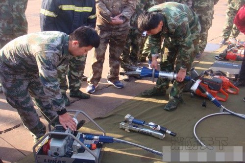 山東日照港消防大隊(duì)掀起冬季練兵熱潮